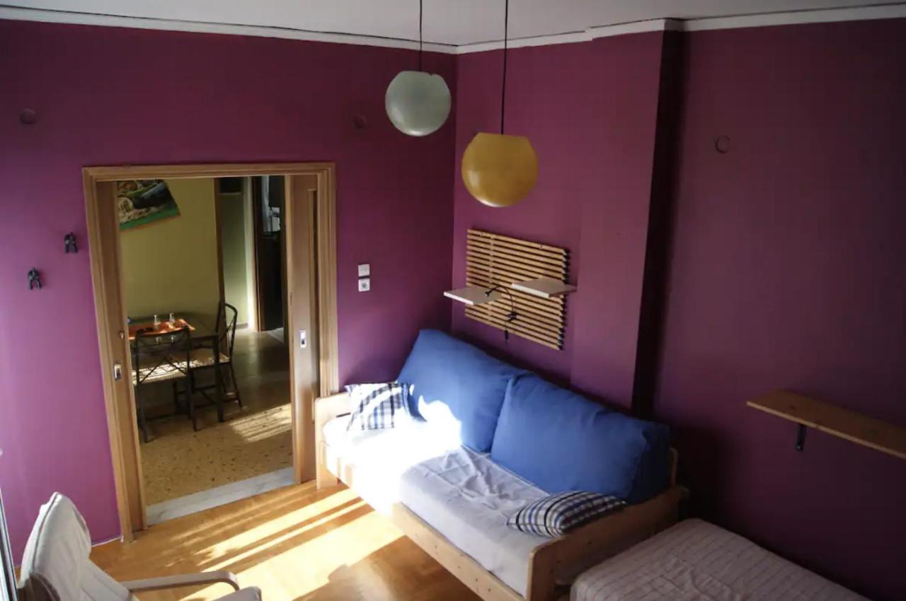 Nice Apartment Near City Center Athena Bagian luar foto